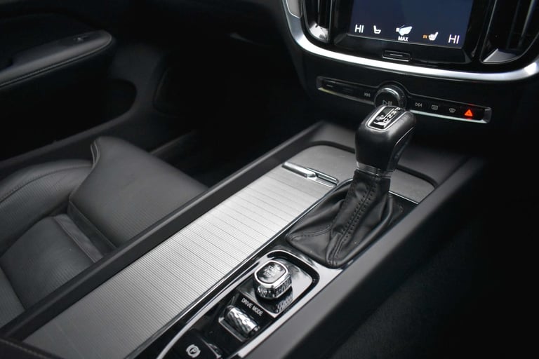 2018 Volvo V60 2.0 V60 Inscription Pro D4 Auto 5dr Estate Diesel Automatic