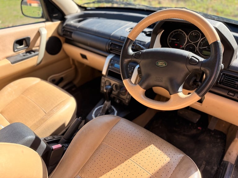 AUTOMATIC 4x4 LANDROVER FREELANDER 
