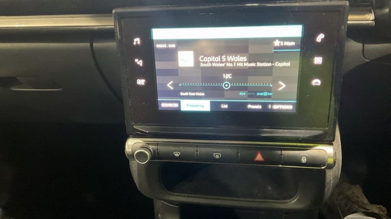 2018 Citroen C3 1.2 PureTech Feel Hatchback 5dr Petrol Manual Euro 6 (68 ps) FULL CITROEN S Hatch...