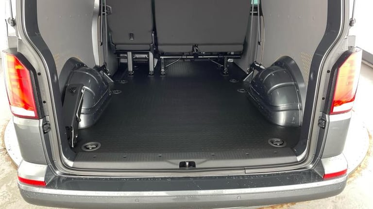 2023 Volkswagen Transporter 2.0 TDI 150 Highline Kombi Van Manual Combi Van Diesel Manual