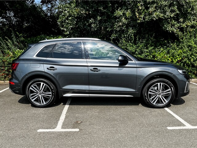 2022 Audi Q5 40 TDI Quattro S Line 5dr S Tronic SUV Diesel Automatic