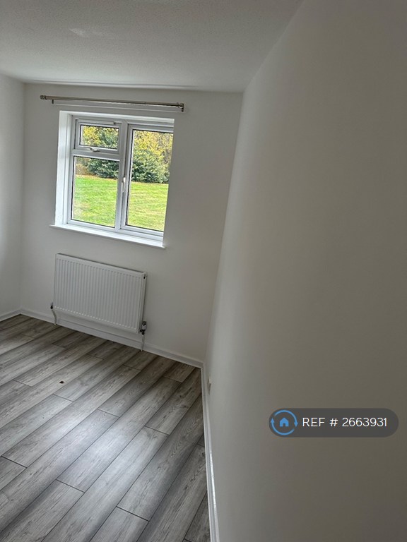3 bedroom house in Venice Court, Andover, SP10 (3 bed) (#2663931)