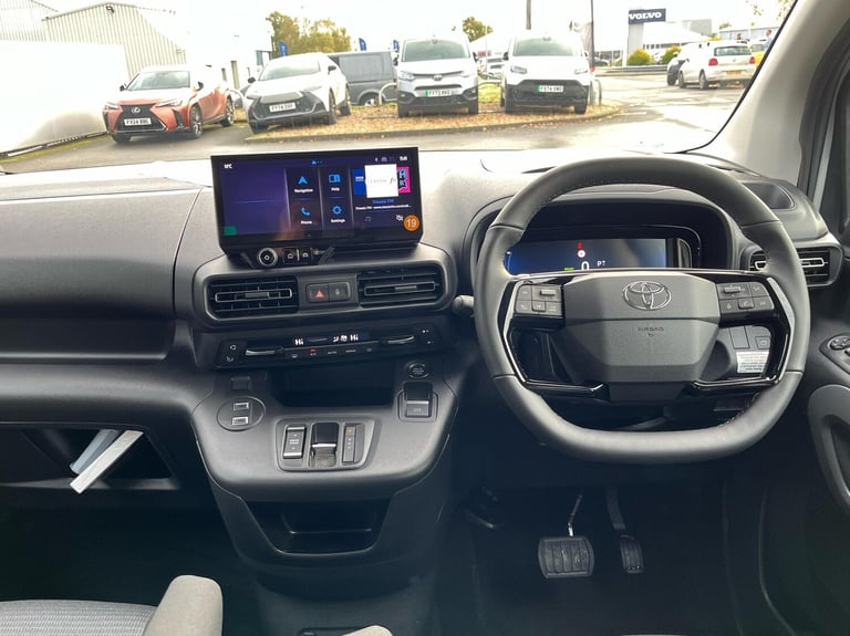 2024 Toyota PROACE CITY Verso 100kW Design L1 50kWh 5dr Auto MPV ELECTRIC Automatic