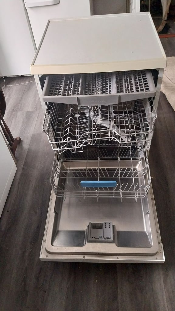 Good make Dishwasher