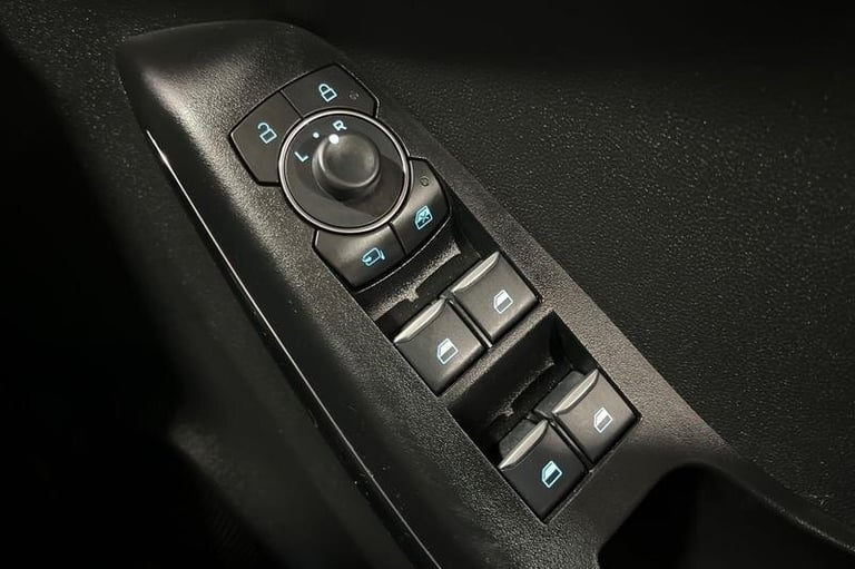 2024 Ford Puma 1.0 EcoBoost Hybrid mHEV ST-Line 5dr Manual Hatchback Petrol Manual