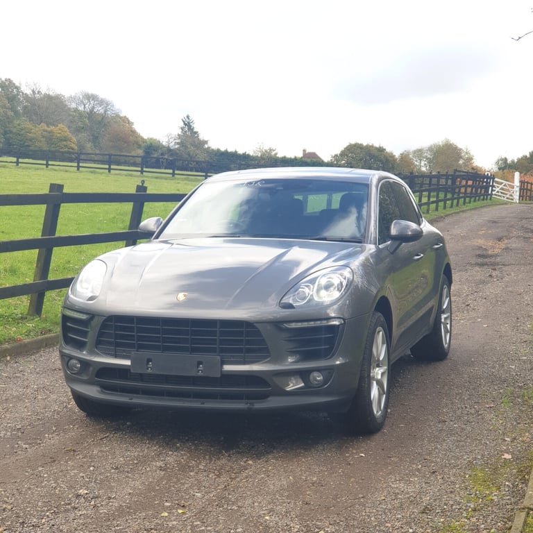 PORSCHE MACAN S (2015) 3.0 TD V6 S SUV 5dr Diesel PDK 4WD Euro 6 260P/S STUNNING