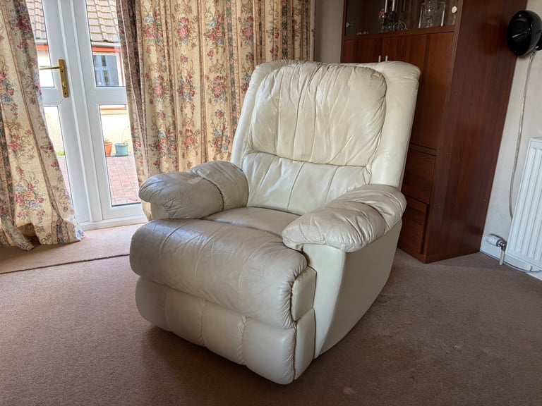 Electric Reclining  Armchair