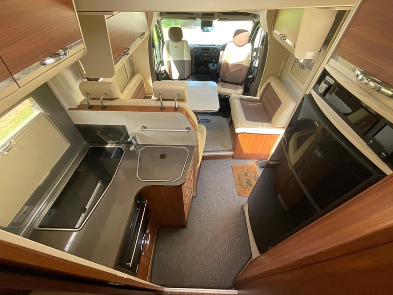 Adria Matrix Supreme M687SBC, Automatic, Island Bed