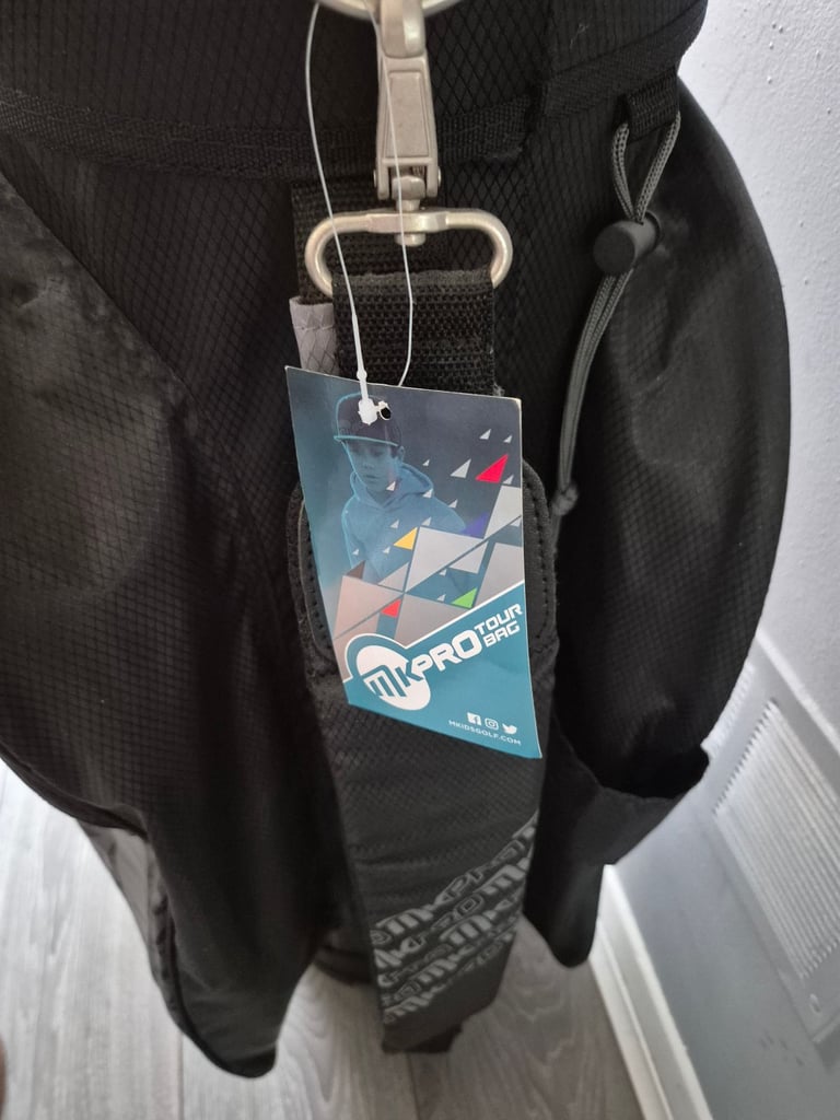 Junior clubs and bag