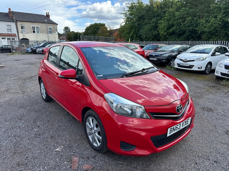 image for 2013 Toyota Yaris 1.33 Dual VVT-i TR Hatchback 5dr Petrol Manual Euro 5 (101 ps)