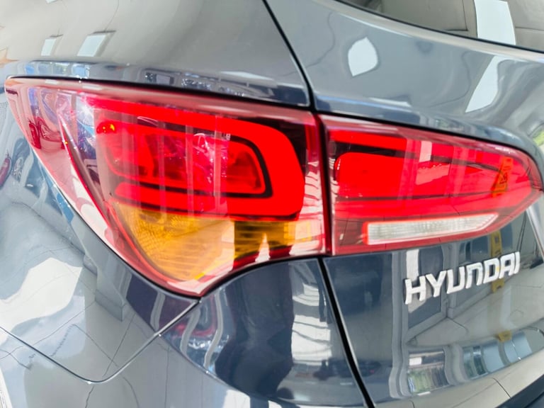 2016 Hyundai Santa Fe 2.2 CRDi Blue Drive Premium Auto 4WD Euro 6 (s/s) 5dr (7 Seat) ESTATE Diese...