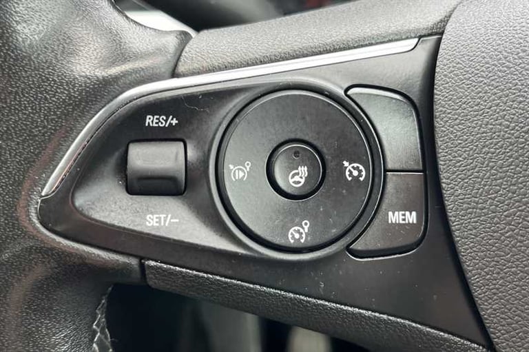 2022 Vauxhall Grandland 1.2 Turbo Ultimate SUV 5dr Petrol Manual Euro 6 (s/s) (130 ps) SUV Petrol...