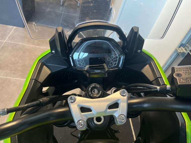 2025 Triumph Tiger Sport 660 PREMIUM COLOUR Petrol green 6 Speed