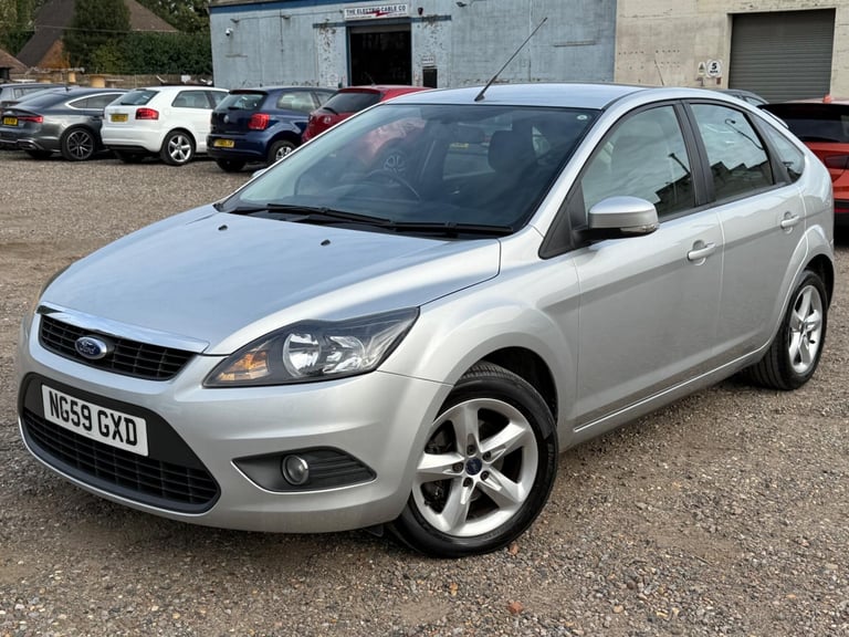 2010 Ford Focus 1.6 Zetec 5dr HATCHBACK Petrol Manual