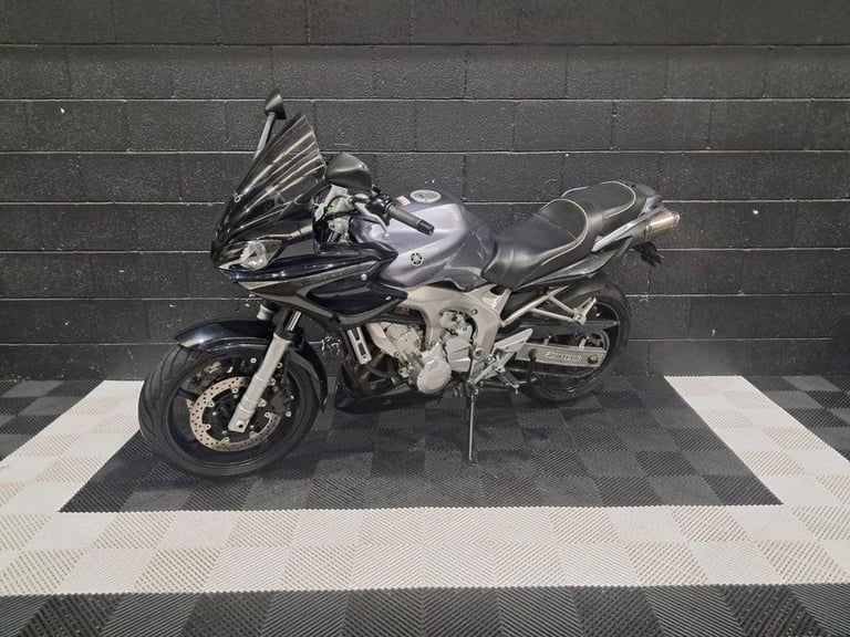 2005 54 YAMAHA FZS600 FINANCE SPECIALISTS APPLY NOW