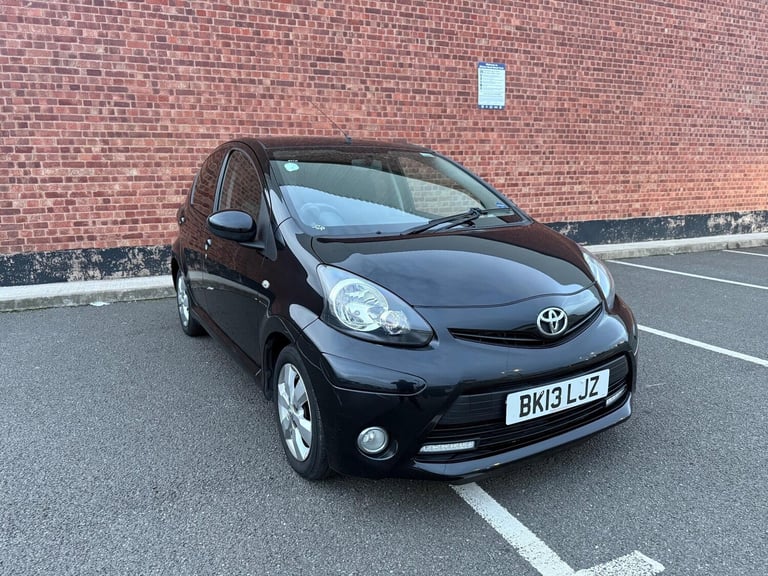 2013 Toyota AYGO 1.0 VVT-i Fire 5dr [AC] HATCHBACK PETROL Manual