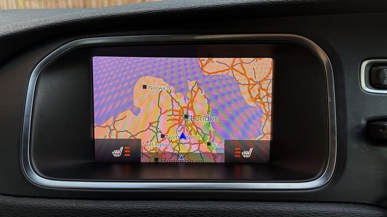 2017 Volvo V40 2.0 D2 R-Design Nav Plus Auto Euro 6 (s/s) 5dr Hatchback Diesel Automatic