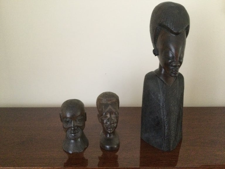 VINTAGE HEADS AND BUST WOOD FROM SOUTH AFRICA