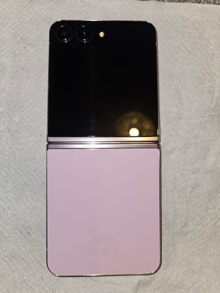 Samsung Galaxy Z Flip5 