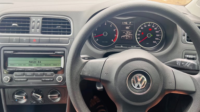 Volkswagen, POLO, Hatchback, 2010, Semi-Auto, 1390 (cc), 3 doors