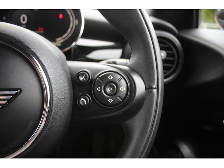 2020 MINI Electric Hatch Cooper SE Level 2 Hatchback Electric Automatic