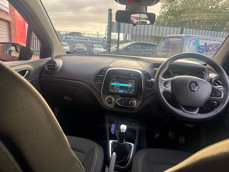 2018 Renault Captur Iconic Tce SUV/Crossover Petrol Manual