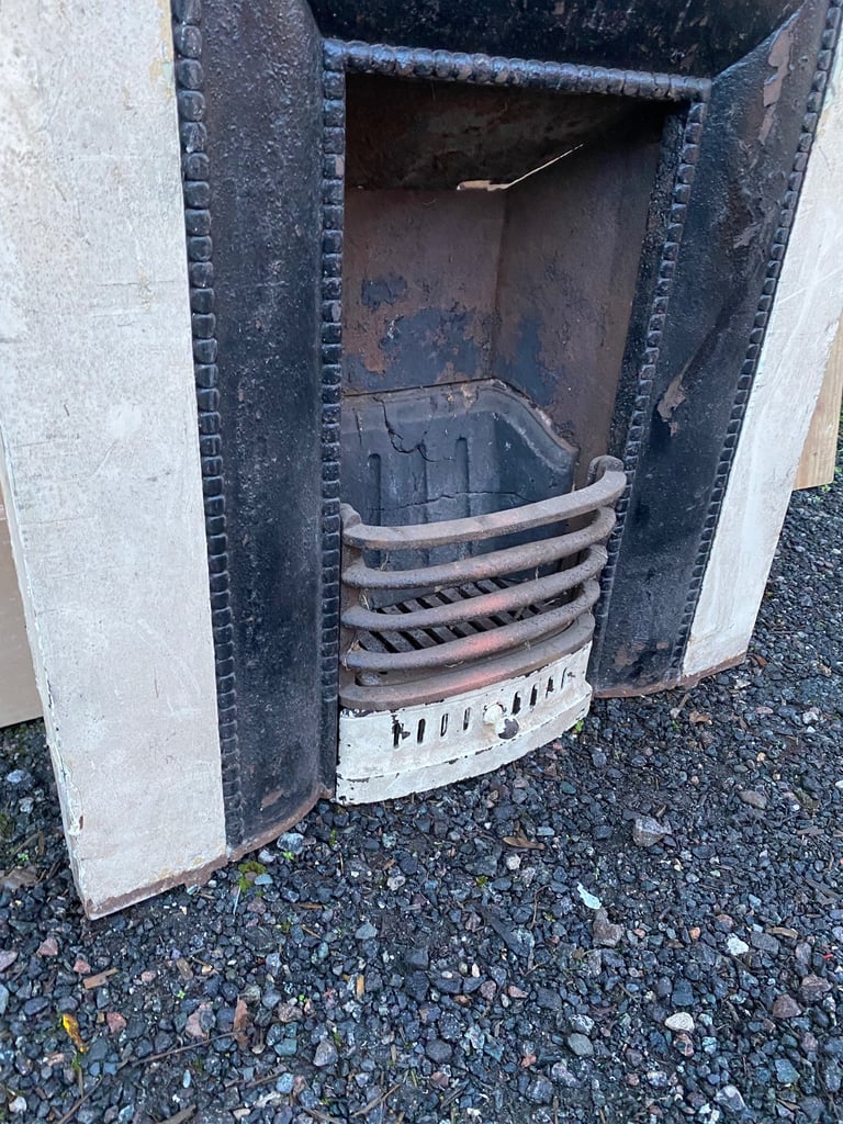 Edwardian Coalbrookdale cast iron fireplace 