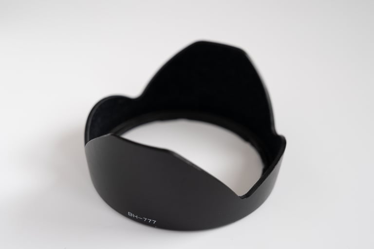 TOKINA Lenshood BH 777 (12-24mm)