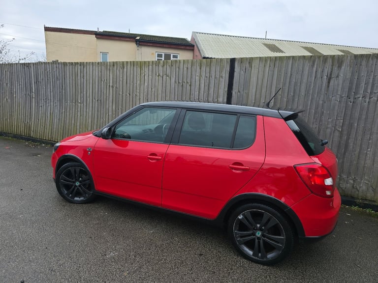 Skoda, FABIA, Hatchback, 2011, Manual, 1197 (cc), 5 doors