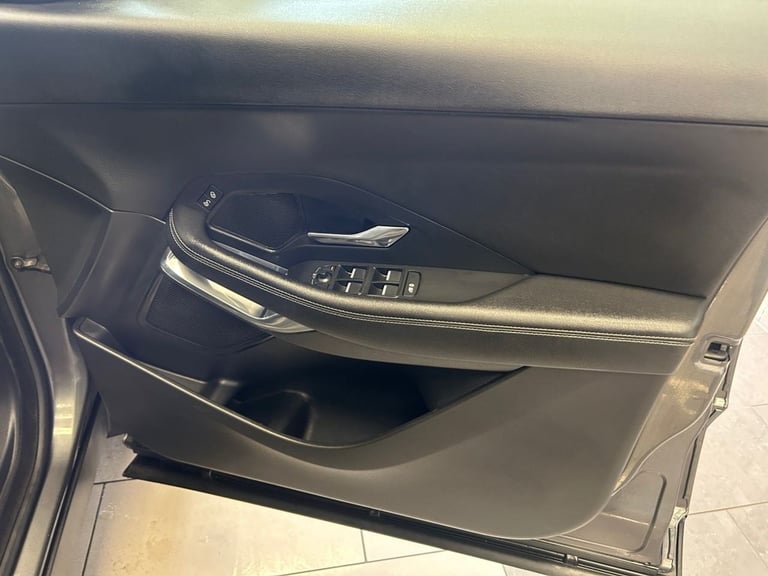 2019 Jaguar E-Pace 2.0 D150 R-Dynamic S SUV 5dr Diesel Auto AWD Euro 6 (s/s) (150 ps) ESTATE Dies...