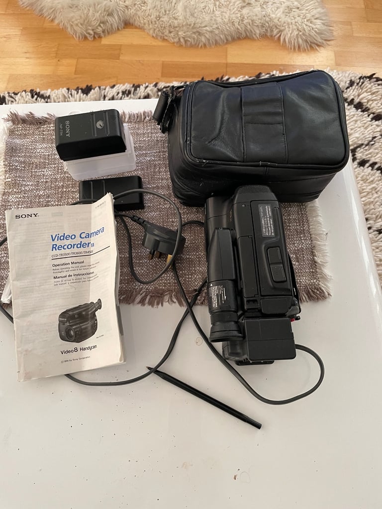 Sony ccdtr350 camcorder 