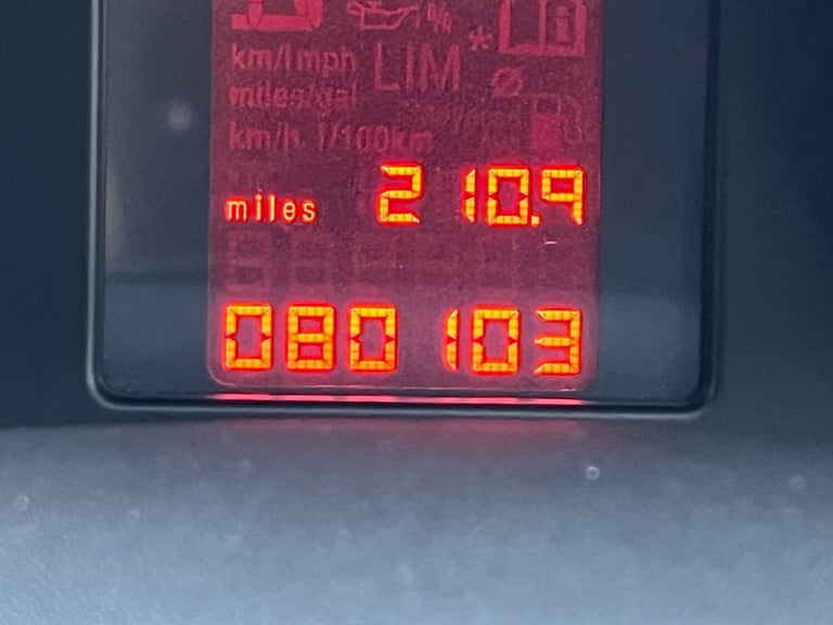 2015 Vauxhall Astra 1.4 16v Excite Hatchback 5dr Petrol Manual Euro 5 (100 ps)