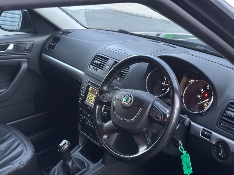 2011 Skoda Yeti 1.8 TSI Elegance 4WD Euro 5 5dr HATCHBACK Petrol Manual