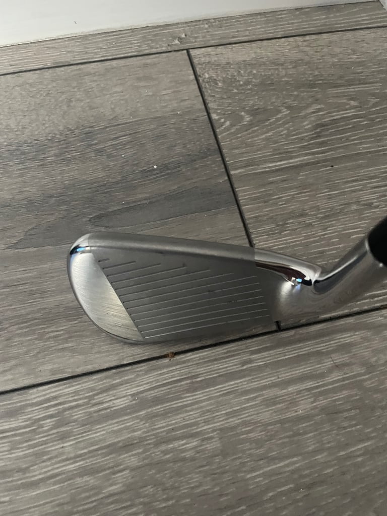 TITLIEST AP1 710 IRON SET STEEL SHAFT