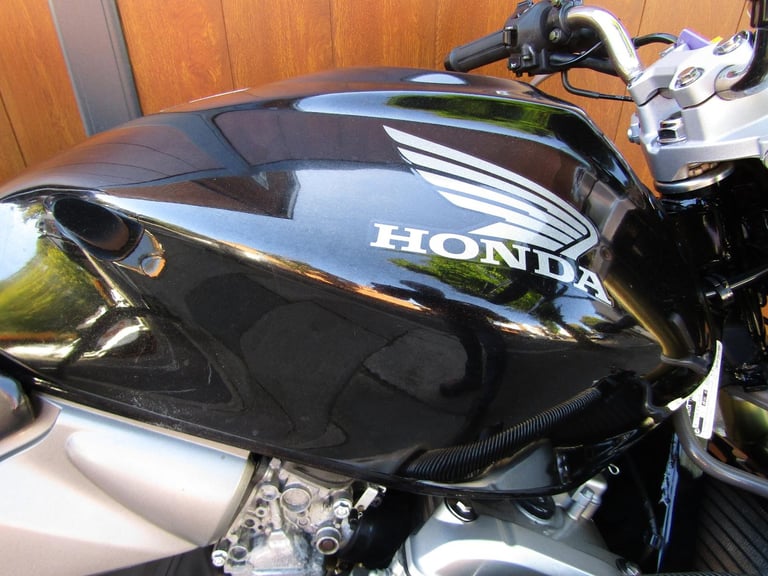 HONDA CB600 F HORNET * WOW * ONLY 3740* 2 FORMER KEEPERS*2007*ULEZ FRIENDLY 