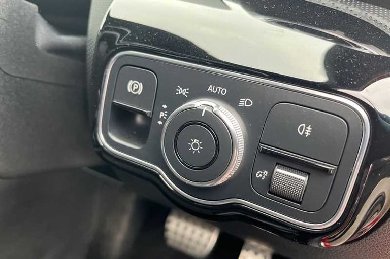2021 Mercedes-Benz A-Class 1.3 A250e 15.6kWh AMG Line Hatchback 5dr Petrol Plug-in Hybrid 8G-DCT ...