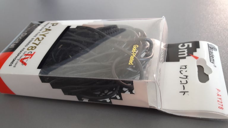 Headphones BRAND NEW UNUSED - Academy inner ear type stereo – post or collect