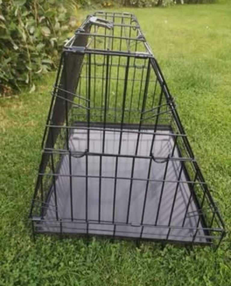 image for Dog Crate Angled / Sloping Shaped Dog Crate 