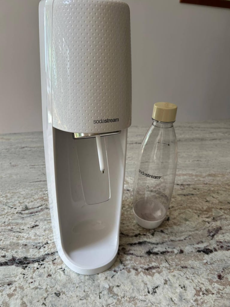 Water purifying Soda Stream..