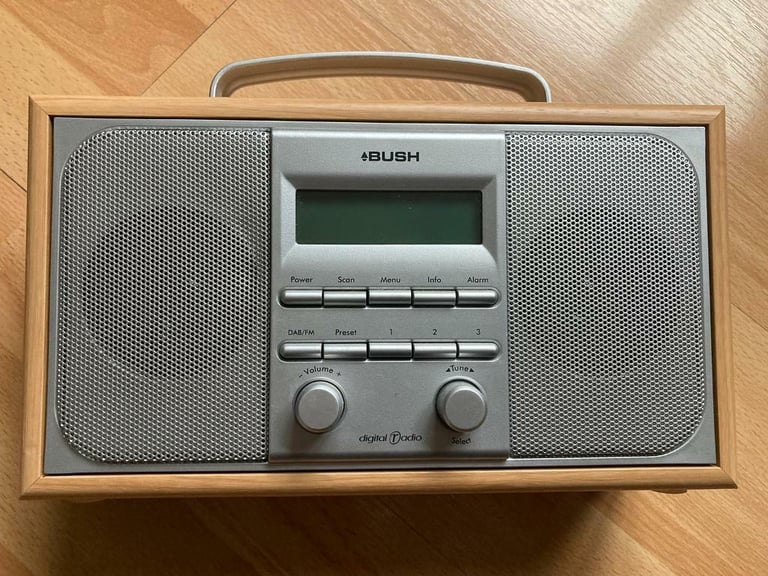 Bush Wooden DAB FM radio 