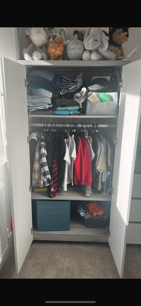 Children’s wardrobe for sale 