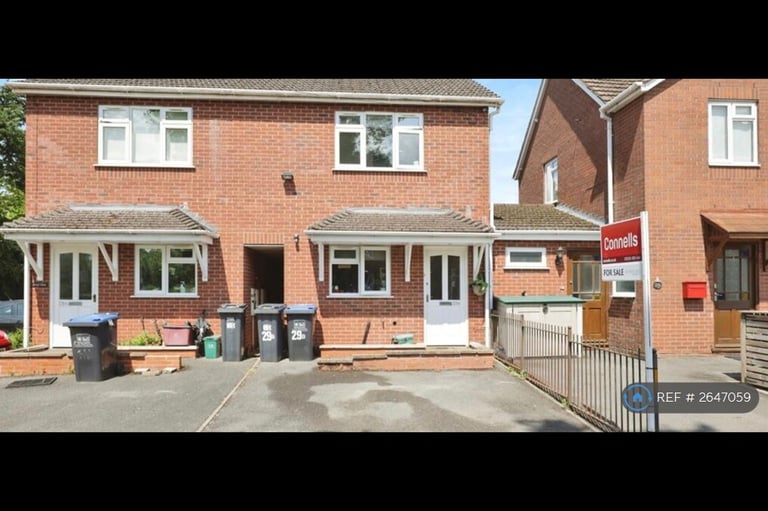 2 bedroom house in Edmondscote Road, Leamington Spa, CV32 (2 bed) (#2647059)