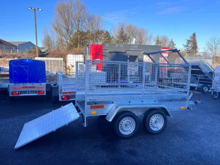New 8,2ft x 4,3ft twin axle trailer with 60cm mesh and ramp 1300kg braked