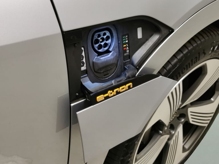 2022 Audi e-tron 55 S line Sportback 5dr Electric Auto quattro 95kWh (11kW Charger) (408 ps) Suv ...