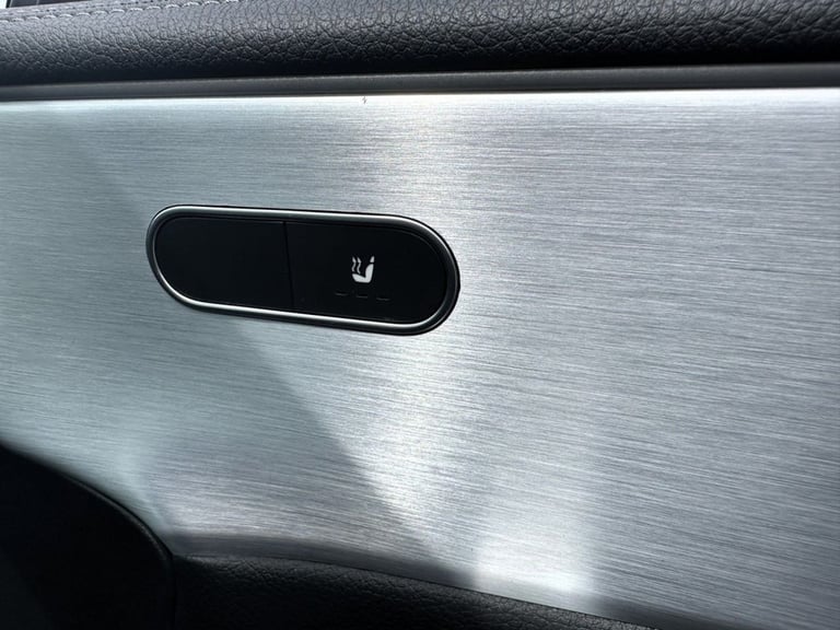 2019 69 MERCEDES-BENZ CLA 2.0 CLA220 AMG LINE (PREMIUM) COUPE 4DR PETROL 7G-DCT 