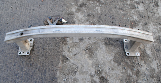 2012 RENAULT MEGANE MK3 COUPE FRONT CRASH BAR