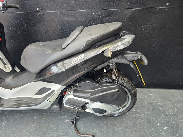 PIAGGIO MP3 300 YOURBAN LT PROJECT BIKE HPI CLEAR