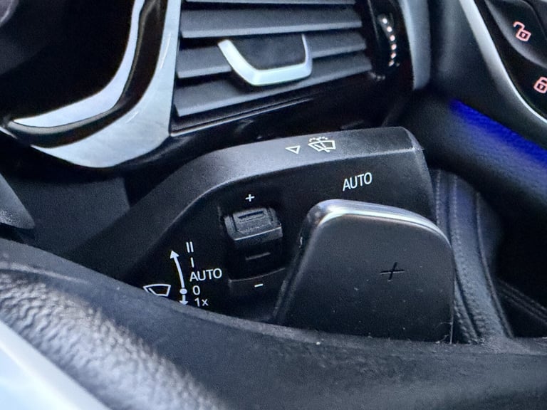 BMW 5 SERIES 2.0 530e SE Saloon 2018