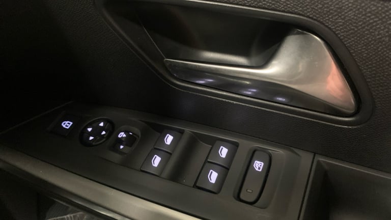 2024 Peugeot 3008 1.2 MHEV Allure e-DSC Euro 6 (s/s) 5dr SUV Hybrid Automatic