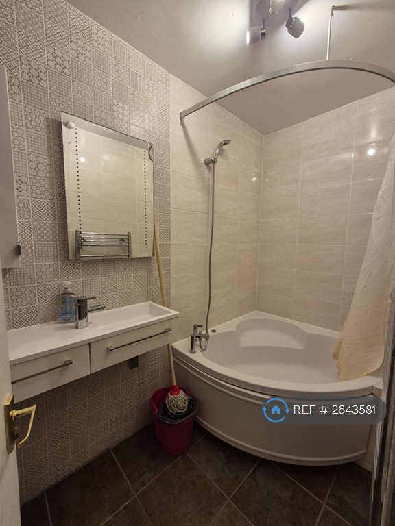 2 bedroom house in Grafton Road, Dagenham, RM8 (2 bed) (#2643581)